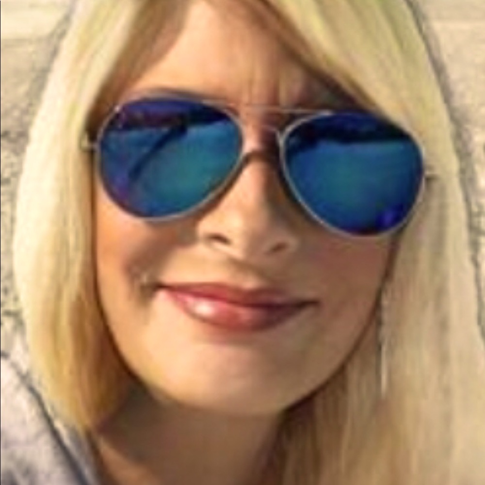 Meet your Posher, Karen